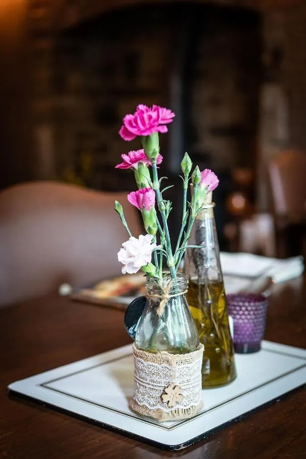 Maypole Inn Settle Bed & Breakfast